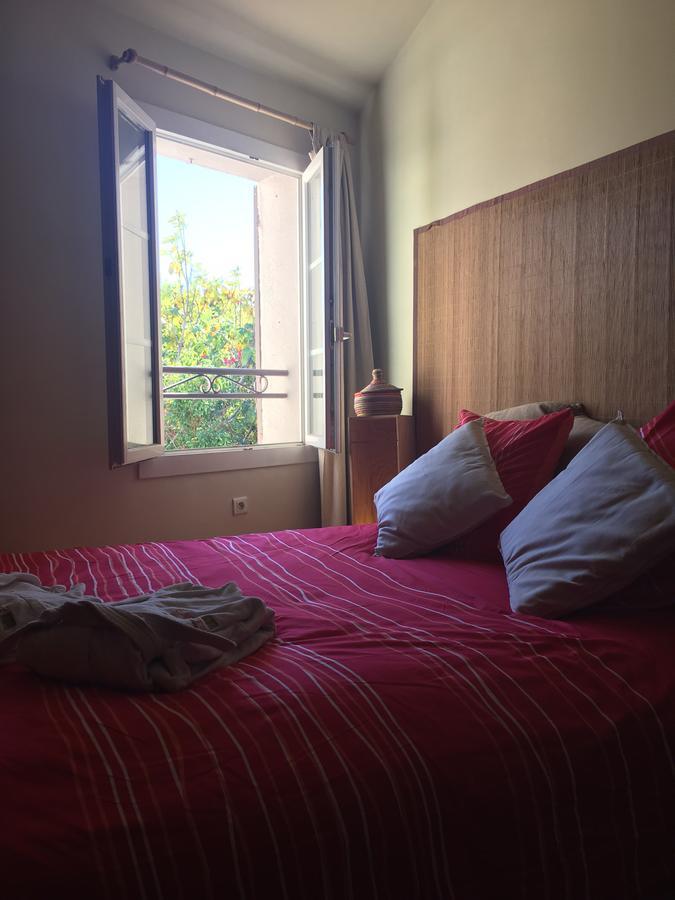 Bed and Breakfast Esprit D'Ailleurs Baillargues Exterior foto
